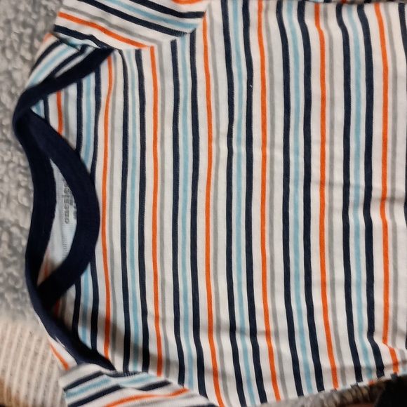 Set of 3 Newborn Boy Onesies - Picture 3 of 4